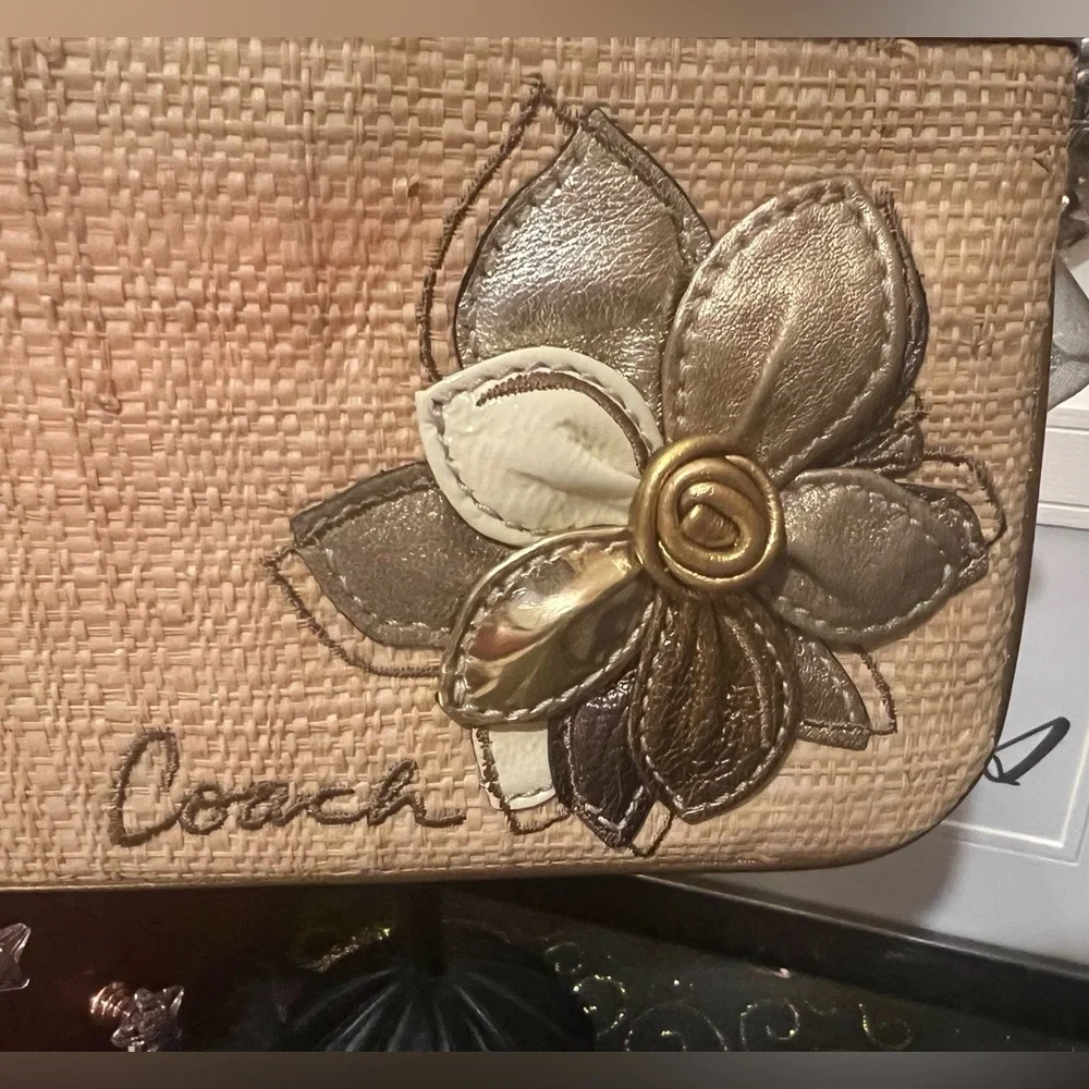 Coach Hampton Gold and Tan Woven Straw Wristlet w/ Flower Appliqué